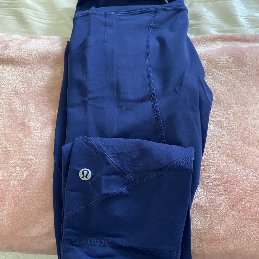 Lululemon leggings size 4